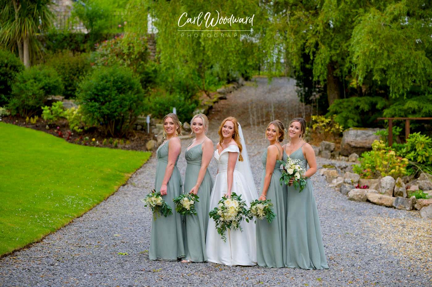 Hybrid wedding photographer