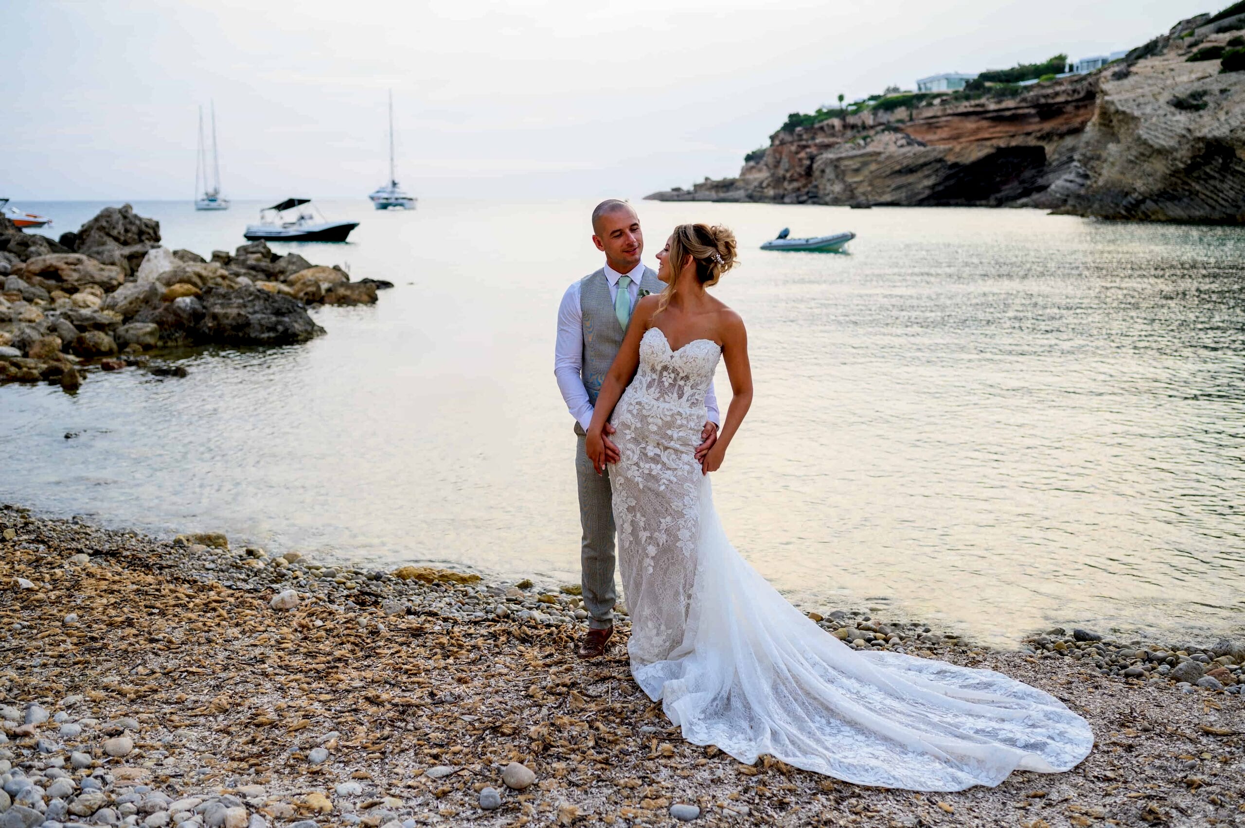 Wedding Dress Shops Guide