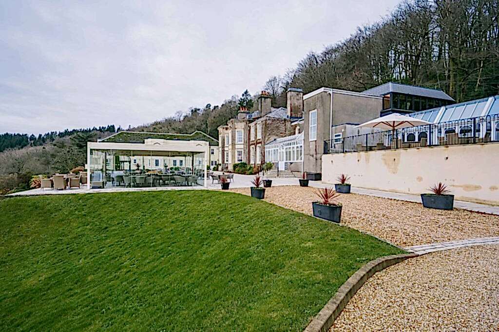 Queen Anne Grade II listed Manor House